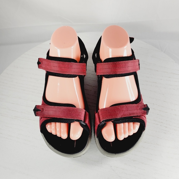 ECCO SPORT TERRA RED LEATHER HIKING SANDALS WOMEN SIZE US7/EU38 - Picture 3 of 14